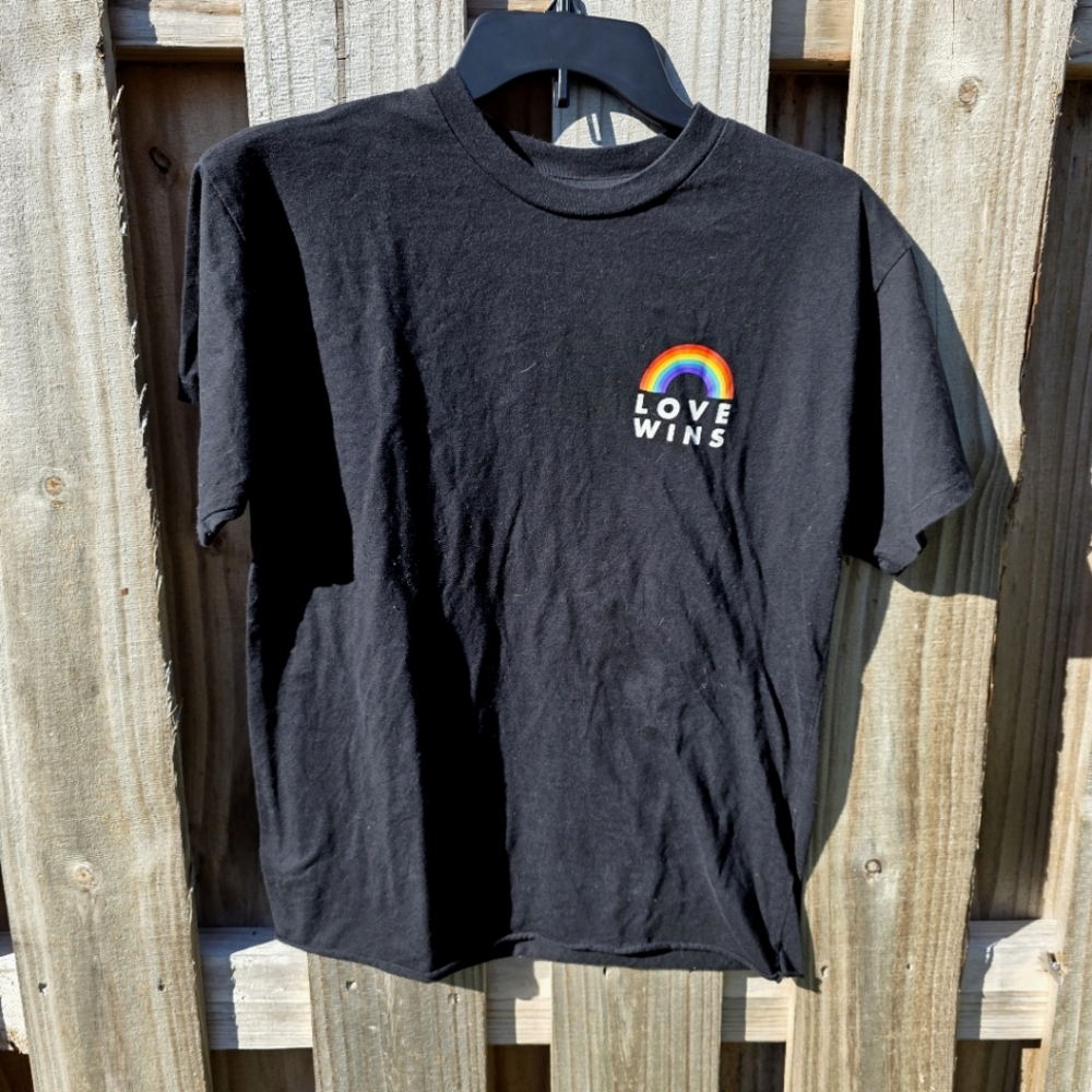48) FREEZE "Love Wins" Raw Hem Sz. Med